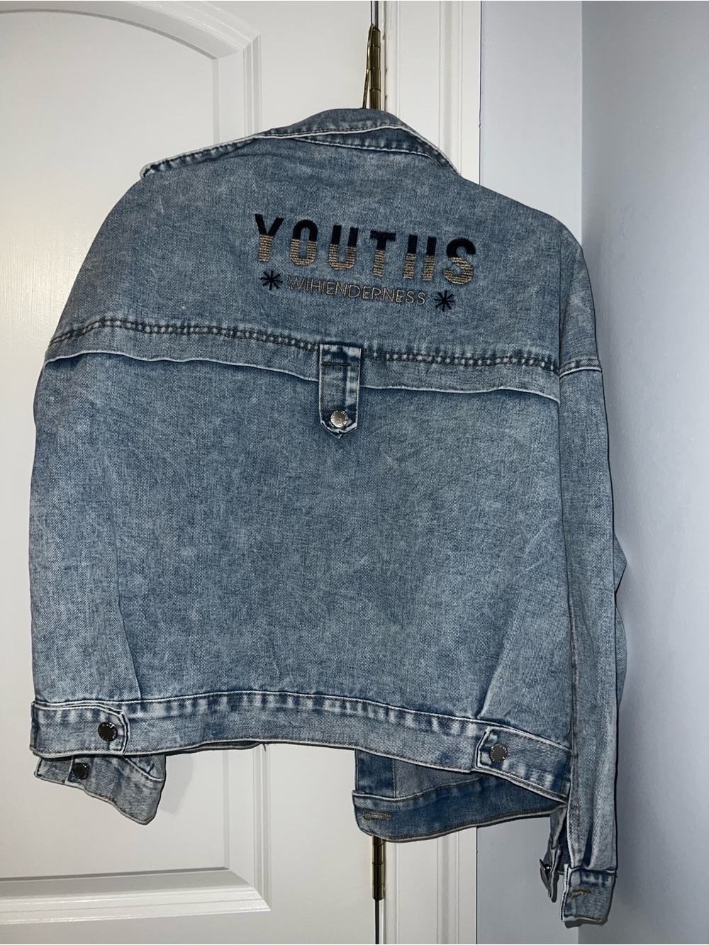 Light Wash Denim Jacket - Blue